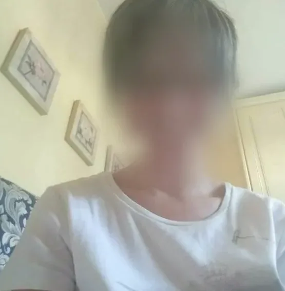 Agnes, 34
