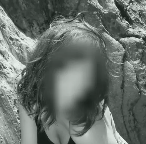 Caroline, 20