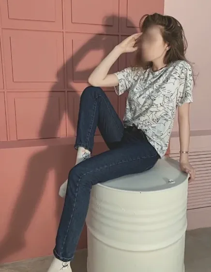 Ivana, 21
