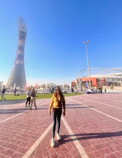 Laura, 29