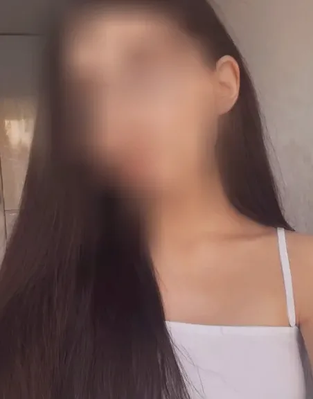 Lea, 23