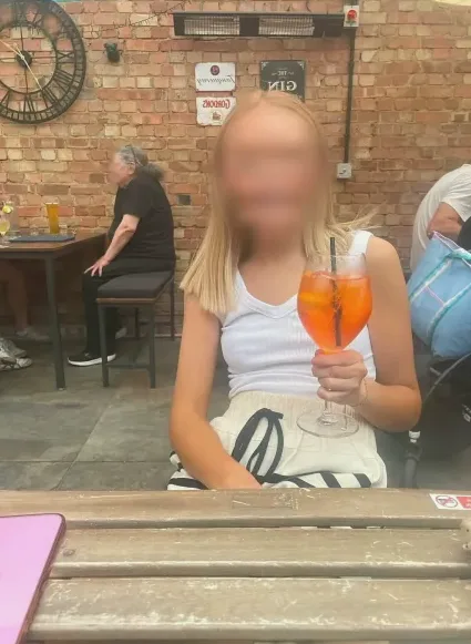 Lejla, 26