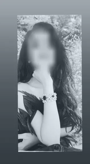 Leyla, 28