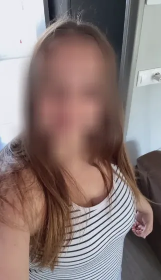 Maja, 29