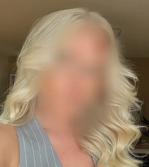 Mathilde, 35