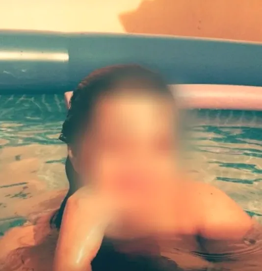 Olivia, 37