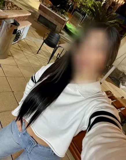 Sanne, 24