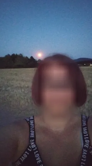 Simone, 38