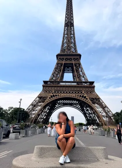 Yasmin, 27